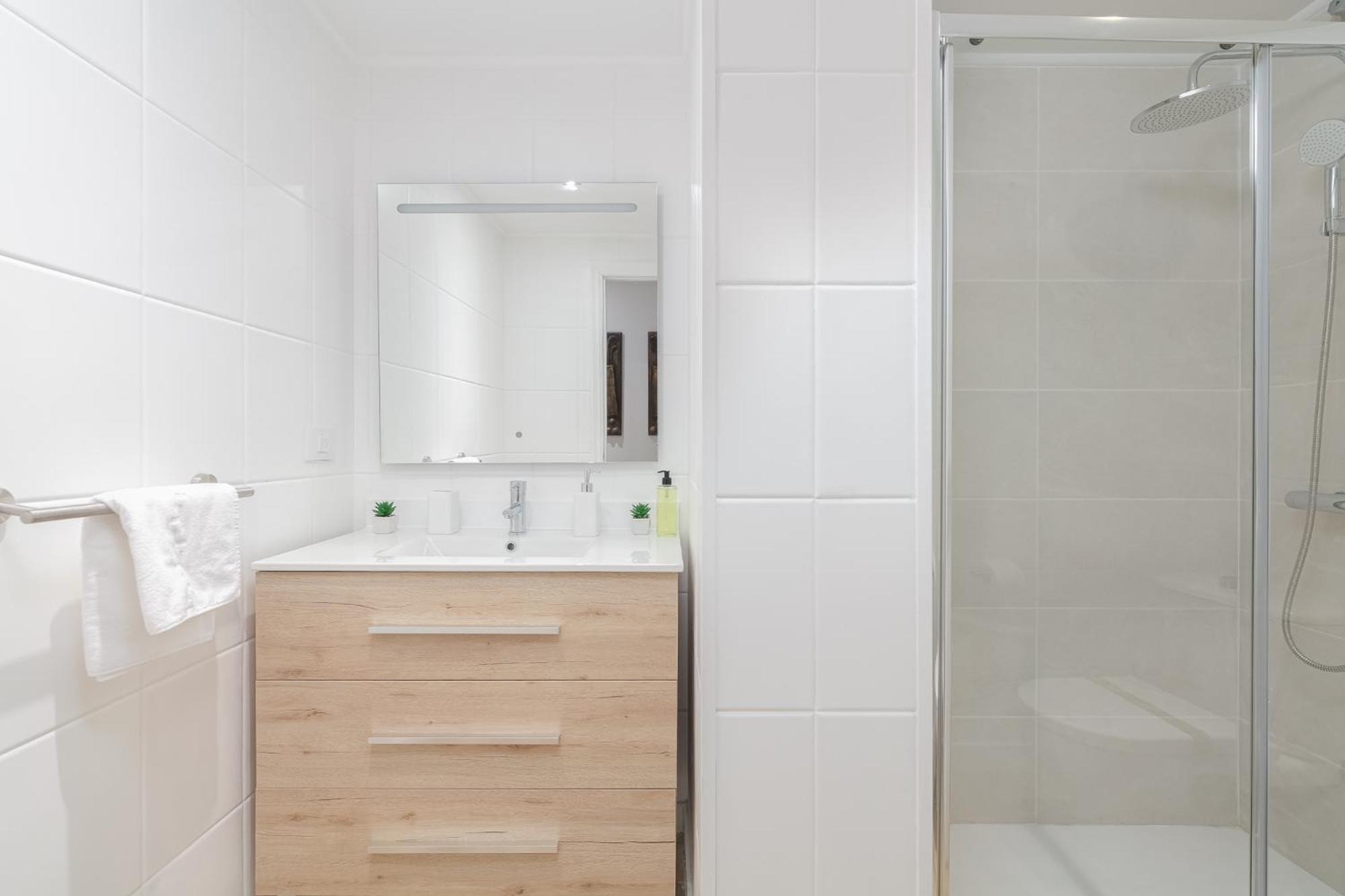 Apartamento Estilo Y Comodidad Con Parking By *